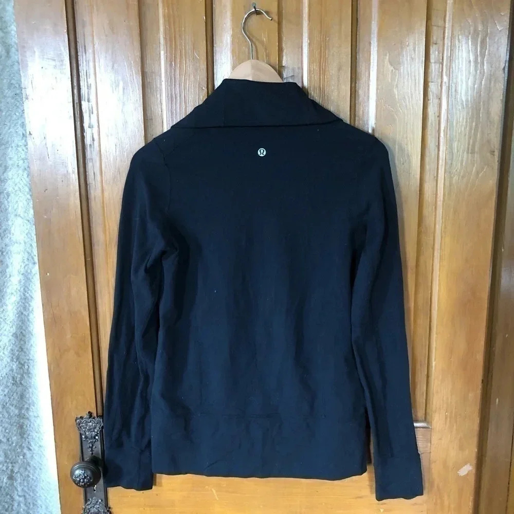 Lululemon Full Zip - Picture 3 of 9